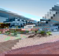 Charleville Royal Flying Doctor Service Visitor Centre - Holiday Find