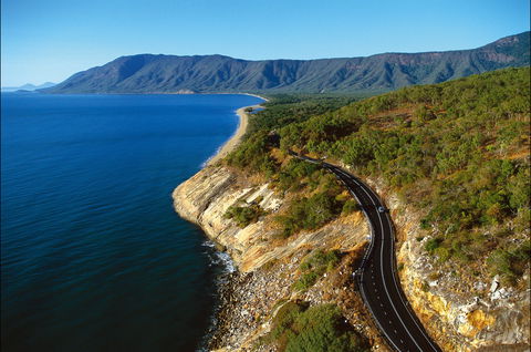 Great Barrier Reef Drive - Holiday Find 0