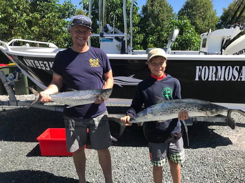 Iluka Bait And Tackle - Holiday Find 1