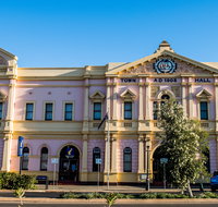 Kalgoorlie Town Hall - Holiday Find