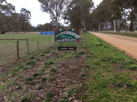 Black Cockatoo Bush Camp - Holiday Find 0