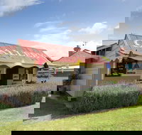 ArtGoolwa Inc - Holiday Find