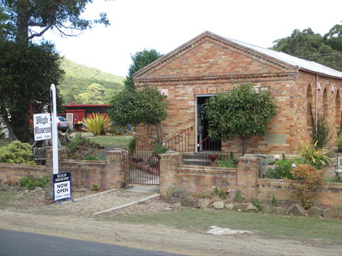 Bligh Museum Of Pacific Exploration - Holiday Find 0