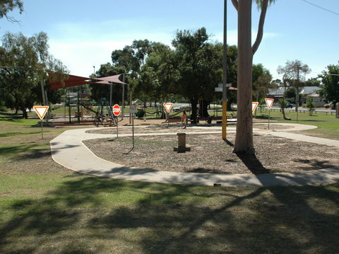 Rutherglen Apex Park - Holiday Find 0