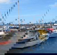 St Helens - Holiday Find