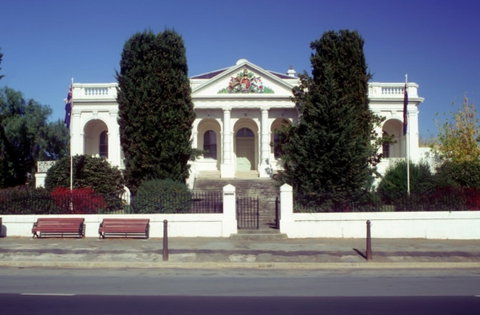 The Yass Courthouse - Holiday Find 2