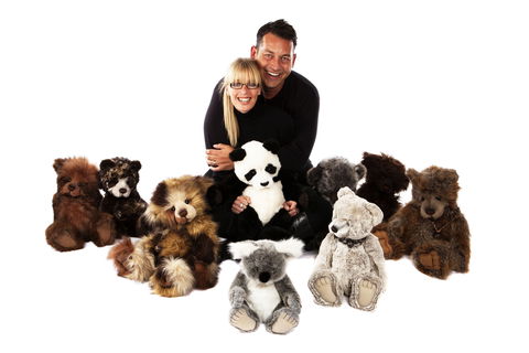Nanas Teddies And Toys - Holiday Find 0