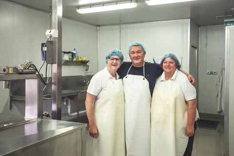 Artisan Cheese Tastings And Sales - Holiday Find 4