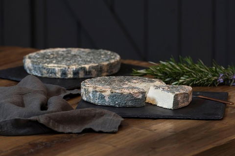 Artisan Cheese Tastings And Sales - Holiday Find 6