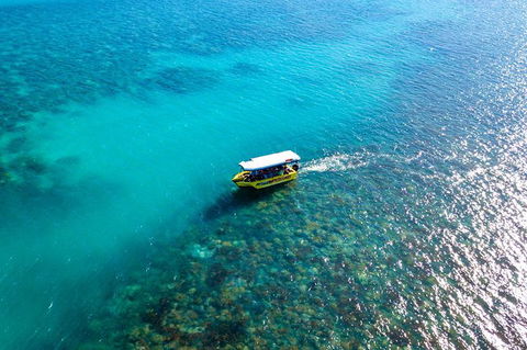 Airlie Beach Glass Bottom Boat Tour - Holiday Find 3