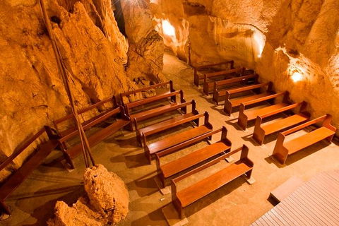 Capricorn Caves Cathedral Cave Tour - Holiday Find 6
