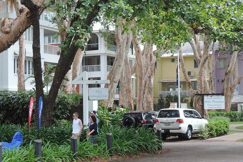 Airport Transfer - Palm Cove, Kewarra Beach & Trinity Beach To Cairns Airport - Holiday Find 6