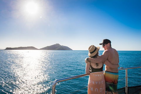Day Sail The Whitsunday Islands On Atlantic Clipper From Airlie Beach - Holiday Find 5
