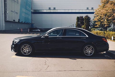 Arrival Private Transfers: Melbourne Airport MEL To Melbourne In Business Car - Holiday Find 0