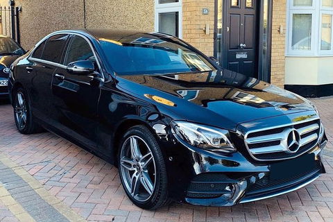 Arrival Private Transfers: Melbourne Airport MEL To Melbourne In Business Car - Holiday Find 3