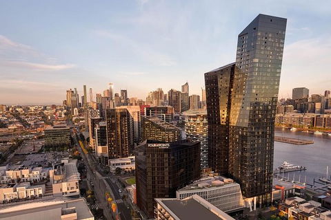 Arrival Private Transfers: Melbourne Airport MEL To Melbourne In Business Car - Holiday Find 5