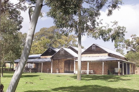 Wineries And Scenic Drive Full Day Tour - Holiday Find 4