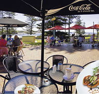 The Beach and Bush Gallery and Cafe - Holiday Find