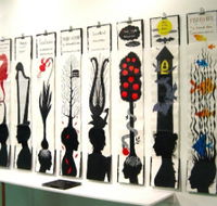 Hand Held Gallery - Holiday Find