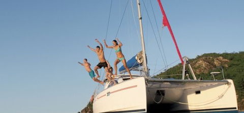 Airlie Beach Lagoon - Holiday Find 3