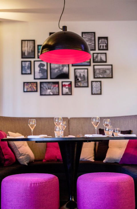 MRepublic Restaurant, Bar And Lounge - Holiday Find 6