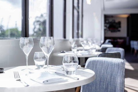 MRepublic Restaurant, Bar And Lounge - Holiday Find 7