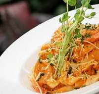 Toscanis Cafe Bar Restaurant - Holiday Find