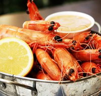 Full Moon Hotel - Moonlight Dining - Holiday Find