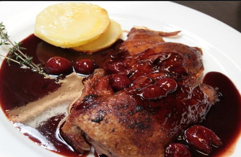 La Porte Verte - Holiday Find 0