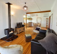 Oceanview Estate Winery / Restaurant - Holiday Find