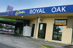Royal Oak Hotel  - Holiday Find 0