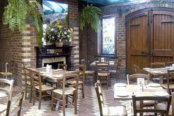 Leinster Arms Hotel - Holiday Find 2