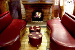 Leinster Arms Hotel - Holiday Find 3