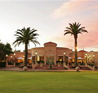 Links Hope Island Golf Club - Holiday Find