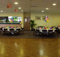 Oaks Golf  Country Club - Holiday Find