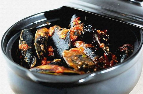 Accordion Cafe & Restaurant - Holiday Find 3