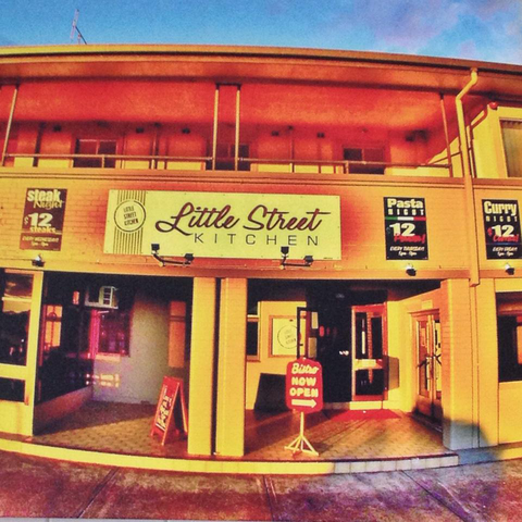 Lakes & Ocean Hotel - Holiday Find 2