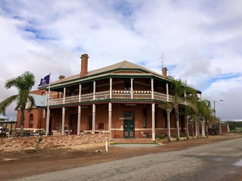 Greenhills Inn - Holiday Find 2