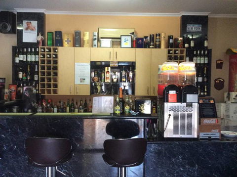 D'Amato's Family Restaurant - Holiday Find 4