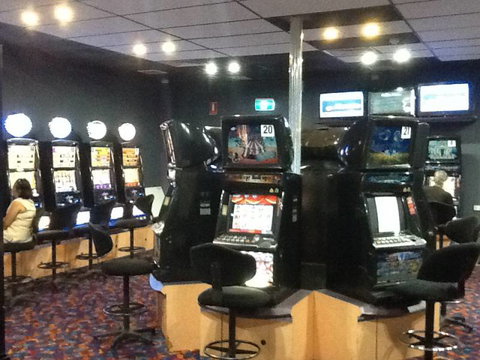 Tennant Creek Memorial Club - Holiday Find 0