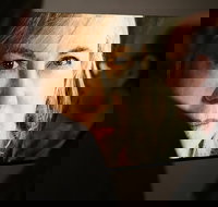 The Shirley Hannan National Portrait Award - Holiday Find