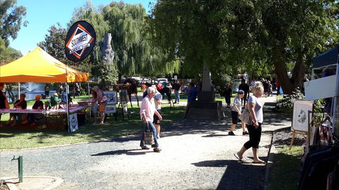 ArtOut Artisan Market - Holiday Find 1