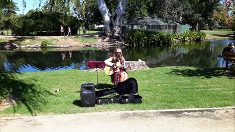 ArtOut Artisan Market - Holiday Find 2