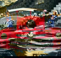 Aussie Rock Show The Retro Girls Club Boutique Hotel - Holiday Find