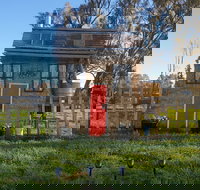 Sculptures by the Bush - Holiday Find