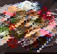 Markets and Grazy Saturdays - Holiday Find