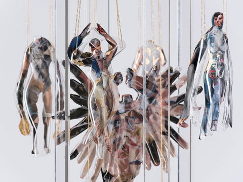 Pulse Perspectives - Virtual Exhibition - Holiday Find 0