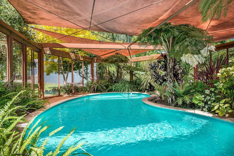 Chimes Spa Retreat - Holiday Find 2