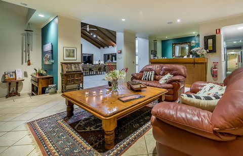 Chimes Spa Retreat - Holiday Find 3