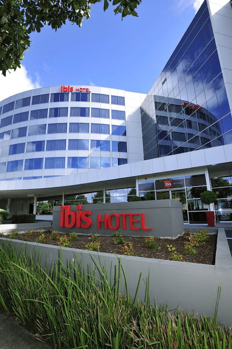 Ibis Melbourne Glen Waverley - Holiday Find 0